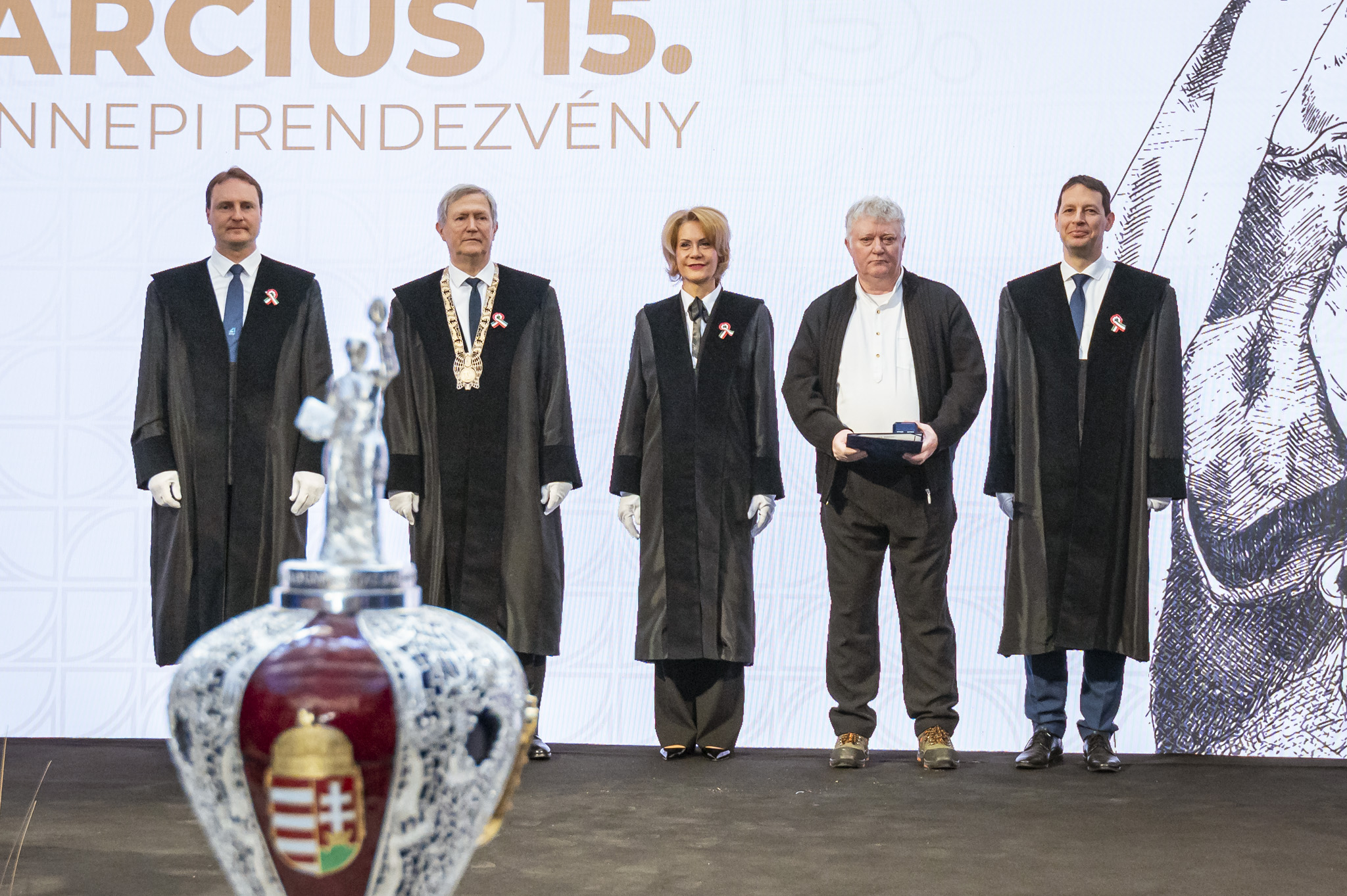 Gallery of award recipients: The ceremony also provided an opportunity to present the prestigious recognitions of Széchenyi István University. (Photo: András Adorján, Gergely Nagy / Széchenyi István University)